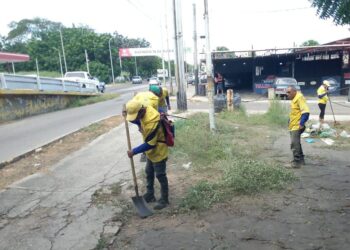 En la Avenida Guajira Alcaldía trabaja de la mano con el poder popular