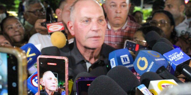 Alcalde Di Martino: “Transporte público que incumpla la tarifa será retenido”