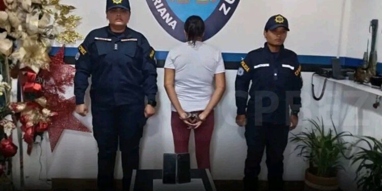 Detienen a una mujer por robo de teléfonos en el Centro de Maracaibo
