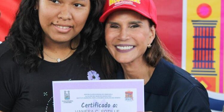 Ana Clara Barboza de Di Martino: “Con la VenApp la Alcaldía de Maracaibo da respuesta directa al pueblo”