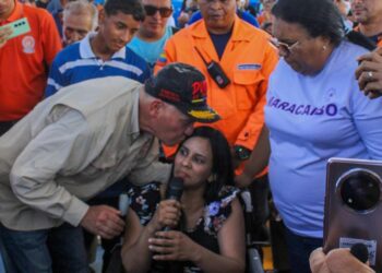 Alcalde Di Martino: “Salas de autogobierno tendrán farmacias populares y seguimos respondiendo casos de la VenApp”