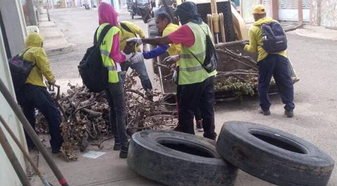 IMAU Recolecta 40 toneladas de “chatarras” en cada jornada por parroquia