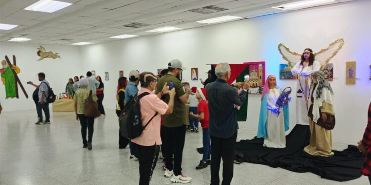 La Luz del Mesías: Una Exposición que Ilumina la Fe y la Tradición