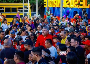 El Gobernador luis Caldera entrega rehabilitado corredor vial Jacob del municipio Jesús Enrique Lossada