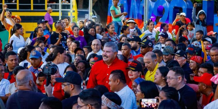 El Gobernador luis Caldera entrega rehabilitado corredor vial Jacob del municipio Jesús Enrique Lossada