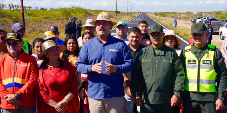 Junto al Presidente Nicolás Maduro: Gobernador Luis Caldera inaugura rehabilitación vial de la Troncal del Caribe en la Guajira