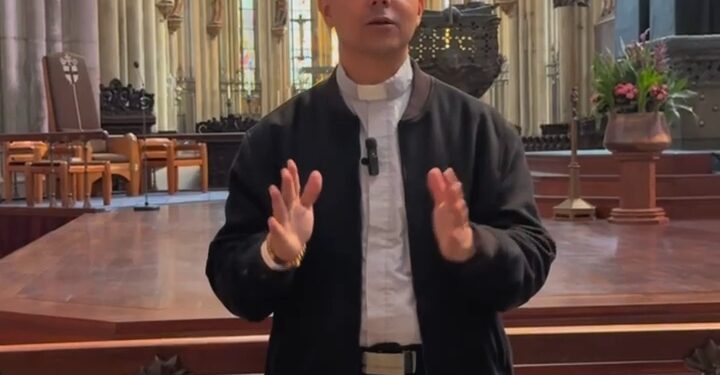 UN INSTANTE CON DIOS