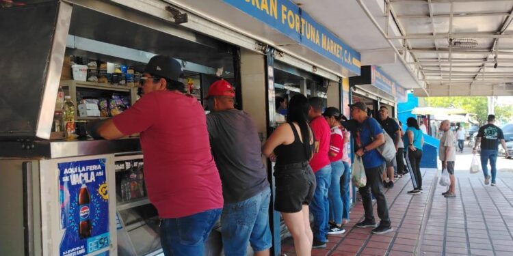 Este domingo 4 de enero Con normalidad laboró el mercado Panamericano de La Limpia
