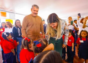 La Gobernación del Zulia entrega rehabilitado el CEI “Lilia Boscán de Lombardi” en inicio de clases