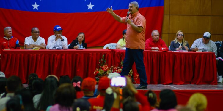 El gobernador Luis Caldera activa gabinete territorial en Lagunillas para priorizar obras sociales