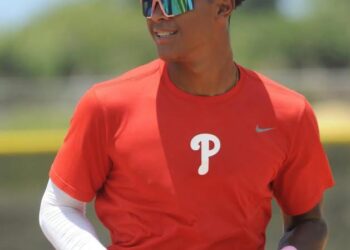Francisco Rentería firma con los Phillies por un gran acuerdo millonario