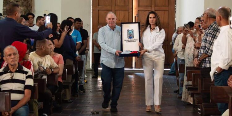 Alcalde Di Martino: “Al patrono le pedimos fortaleza para consolidar una patria de paz”