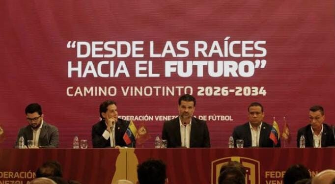 Oswaldo Vizcarrondo asume como nuevo director técnico de la Vinotinto