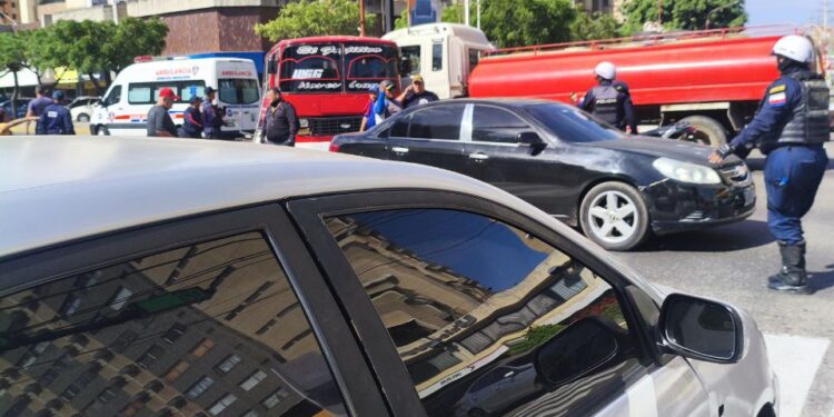un choque se registra en Cecilio Acosta