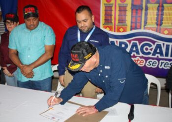 Maracaibo conecta 125 salas de autogobierno con Internet gratuito