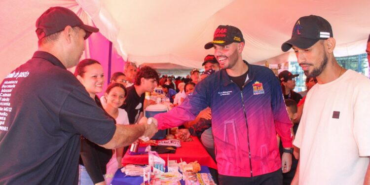 ¡Jornada barrio adentro!Comuna “El Despertar del Rey” recibió la jornada integral de la Alcaldía de Maracaibo