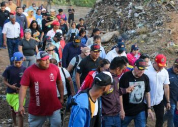 Alcaldía de Maracaibo ha retirado más de 2 mil toneladas de desechos de cañada en “Manuelita Sáenz”