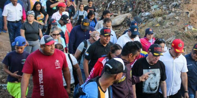 Alcaldía de Maracaibo ha retirado más de 2 mil toneladas de desechos de cañada en “Manuelita Sáenz”