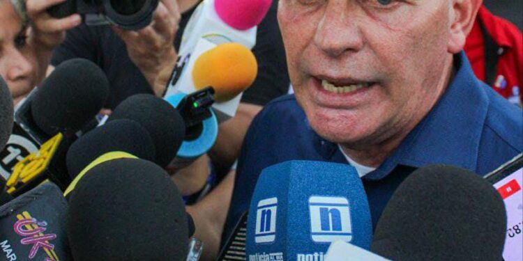 “Di Martino: “El país respira conciliación, la gente quiere trabajar en paz sin guarimbas”