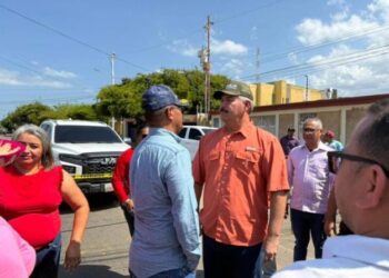 Gobernación del Zulia e Hidrolago comienzan obras para mejorar el sistema de aguas servidas en Los Pescadores Maracaibo