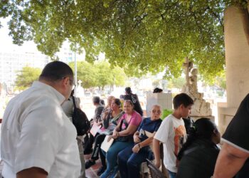 Cementerio El Cuadrado continúa con la jornada de regularización de propiedad