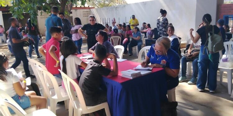 En la plaza para todos!!!JORNADA DE CEDULACION EN EL MARCO DEL PROGRAMA “SOY VENEZOLANO”