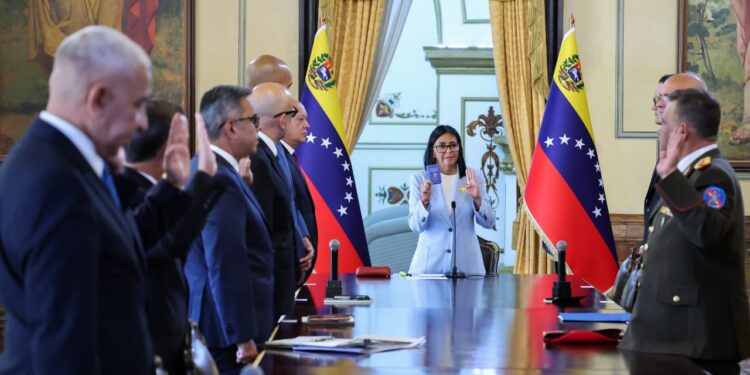 Juramentado Rolando Alcalá como nuevo ministro de Energía Eléctrica