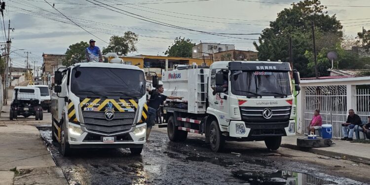 Más de 1.400 familias beneficiadas con saneamiento de 6 kilómetros de colectores en sector La Salina de Maracaibo
