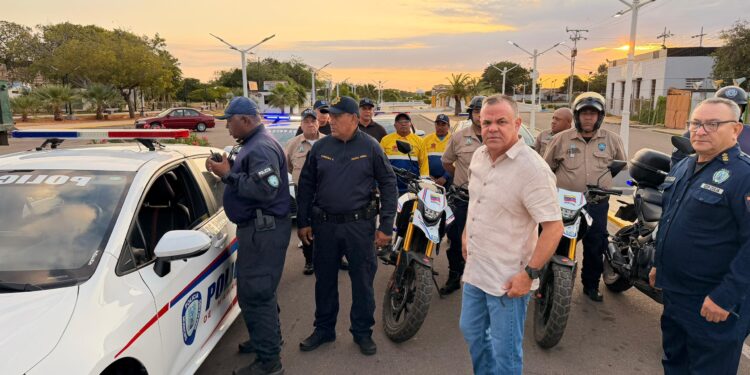 Seguridad Ciudadana y Polimaracaibo Alcaldía de Maracaibo supervisa carretilleros y personas que vierten desechos en Parque La Marina