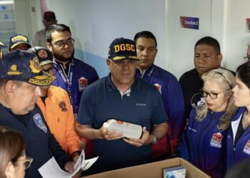 Dotación de insumos médicos ambulancias y Bomberos Maracaibo prevenida y equipada para proteger a la población durante el asueto