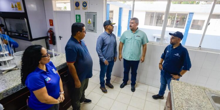 El Gobernador Luis Caldera lanza Plan Hídrico Abril 2026 para optimizar el suministro en 21 municipios