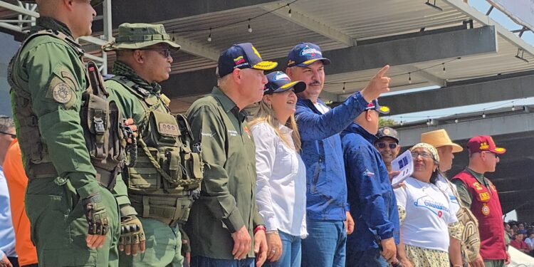 El Ministro Cabello fortalece Cuadrantes de Paz en el eje metropolitano del Zulia con dotación de patrullas y tecnología
