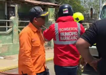 SE INCENDIA  UNA VIVIENDA MUY CERCA DE BELLA VISTA….