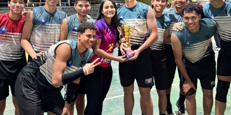 “Centinelas” dominó finales en la Copa Imdeprec de Voleibol