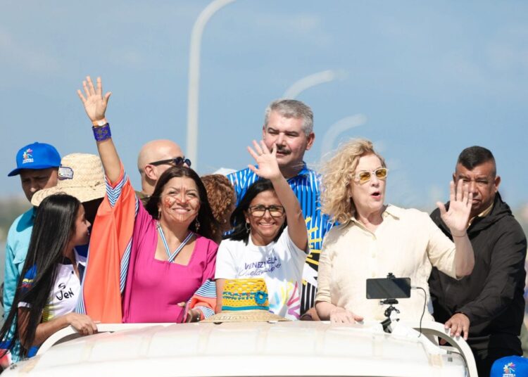 Gran Peregrinación Unidos por una Venezuela sin sanciones y en pazPresidenta (E) Delcy Rodríguez: “Marchamos por un interés supremo que es una Venezuela libre de sanciones”