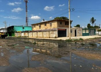 Primera fase en la calle Ñ-O Alcaldía de Maracaibo inició despeje en sector Norte Independencia en la parroquia Coquivacoa