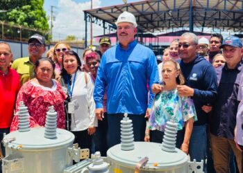 El Gobernador Luis Caldera lidera entrega de 150 nuevos transformadores para los 21 municipios del estado