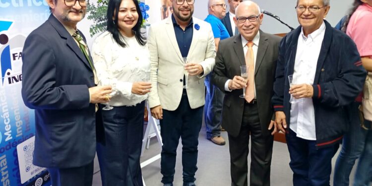 “Algoritmos con Conciencia”: una obra que redefine el papel de lainteligencia artificial en la educación universitaria