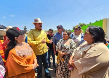 El Gobernador Caldera inicia trabajos de saneamiento y rehabilitación del Mercado Popular Los Filuos