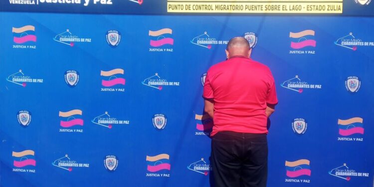 Servicio de Migración Zulia retiene a un ciudadano con cédula adulterada y solicitado por hurto simple en el Puente sobre el Lago