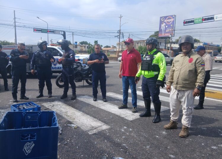 La Alcaldía de Maracaibo ejecuta inmediato cerco de seguridad y resguarda activos tras vuelco de camión