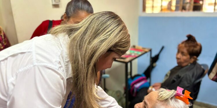 Realizan jornada de atención Integral para adultos mayores en los 21 municipios del Zulia