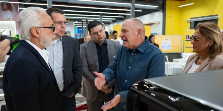 Di Martino: “Bienvenida Daka a Maracaibo, es una empresa que cree en la ciudad”