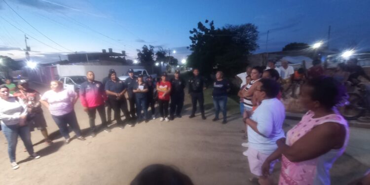 Vecinos del sector Los Pescadores se comprometen con la Alcaldía de Maracaibo a respetar la recolección y proteger la cañada Los Caribes