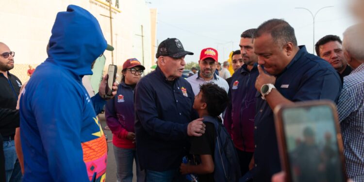 Alcaldía de Maracaibo inicia construcción de paso peatonal entre los centros comerciales Cima y Gran Bazar