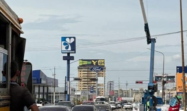 Plan de Iluminación de la Gobernación del Zulia rehabilita el alumbrado de la Av. Delicias y otros puntos viales de Maracaibo
