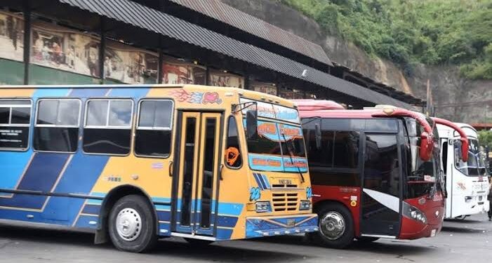 Gremios de transporte en Venezuela solicitan al Ejecutivo activar de forma urgente un bono digital directo