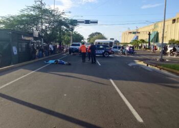 atropellan a un ciudadano frente a galerías mall