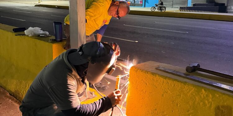 IMTCUMA refuerza seguridad en paso peatonal entre Cima y Gran Bazar