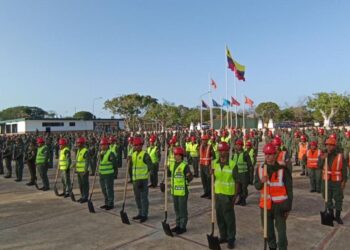 Zulia envía segundo contingente con 450 efectivos para labores de rescate y seguridad en Caracas y La Guaira
